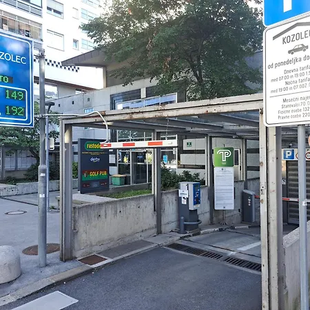 Slovenian Art Story شقة ليوبليانا