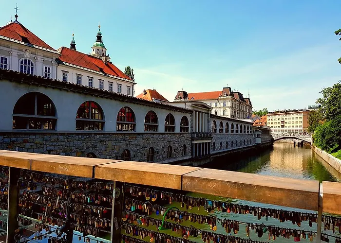 Slovenian Art Story ليوبليانا