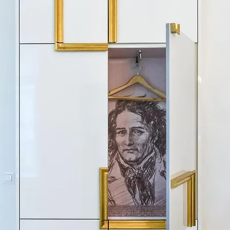 Slovenian Art Story Апартаменты *