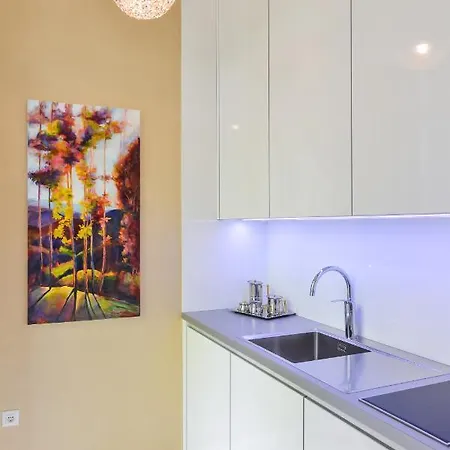 Slovenian Art Story شقة