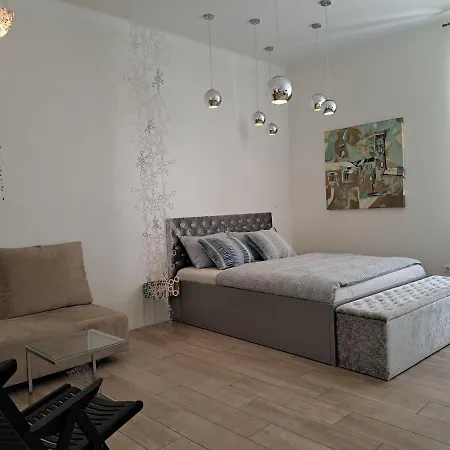 Apartma Slovenian Art Story Ljubljana