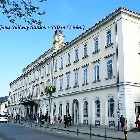 Apartma Slovenian Art Story Ljubljana